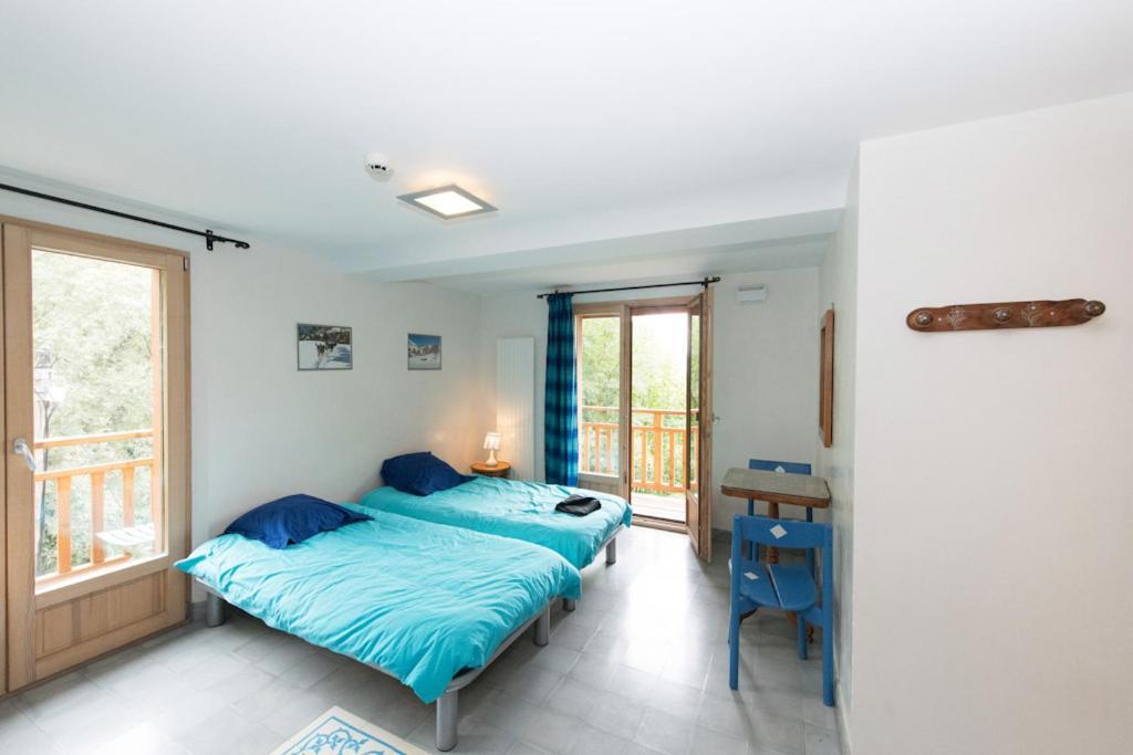 Eco-Hotel Et Yourtes Du Mercantour Guillaumes Εξωτερικό φωτογραφία