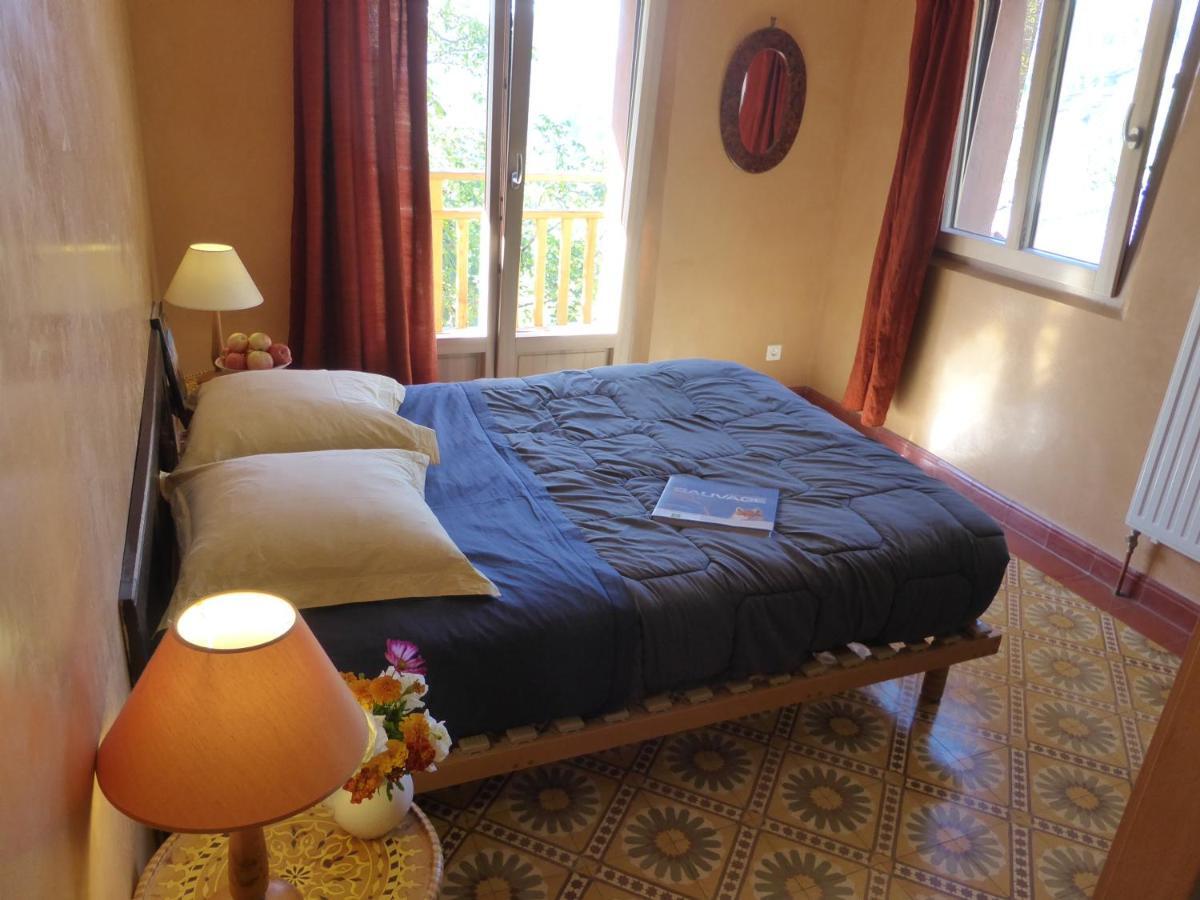Eco-Hotel Et Yourtes Du Mercantour Guillaumes Εξωτερικό φωτογραφία